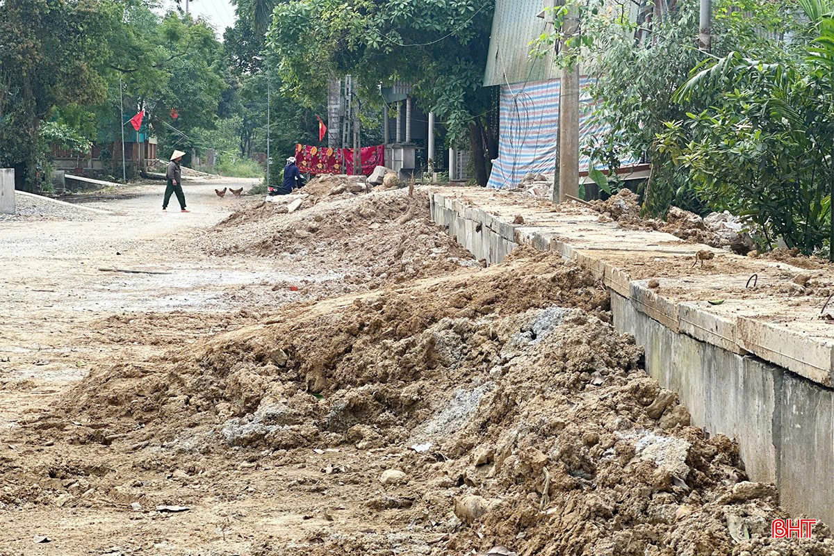 Dự án cải tạo, nâng cấp đường tỉnh 553 đoạn từ Lộc Yên - đường Hồ Chí Minh đang được huyện Hương Khê tập trung giải phóng mặt bằng. bqbht_br_z6606064487287-57fe819998cadd878ccfa5e04274eee1.jpg