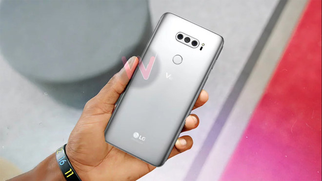 Chưa ra mắt, LG đã sớm khoe mẫu V40 với 3 camera