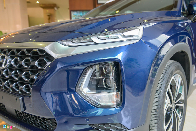 Hyundai SantaFe 2019 bất ngờ xuất hiện tại Hà Nội