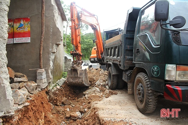 Xã quyết tâm, dân đồng lòng “nâng chất” nông thôn mới