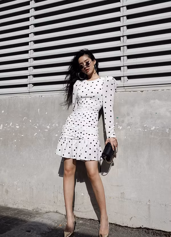 Phối đồ dạo phố mùa thu đẹp như sao Việt