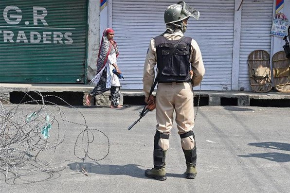 Ấn Độ: Tấn công khủng bố vào đồn cảnh sát tại Jammu và Kashmir