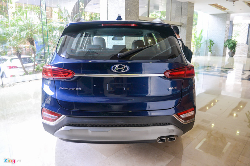 Hyundai SantaFe 2019 bất ngờ xuất hiện tại Hà Nội