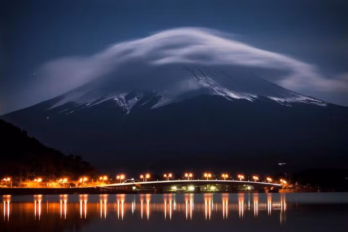 Bộ ảnh chụp núi Phú Sĩ trong 7 năm của nhiếp ảnh gia Nhật Bản