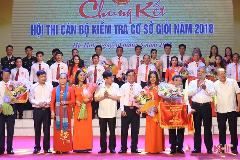 Thi cán bộ kiểm tra cơ sở giỏi: Đợt “tập huấn” với hình thức khác biệt