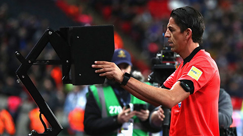 Champions League 2019/20 sẽ sử dụng VAR