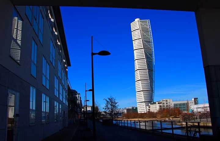 Những tòa nhà chọc trời thiết kế độc đáo nhất mọi thời đại