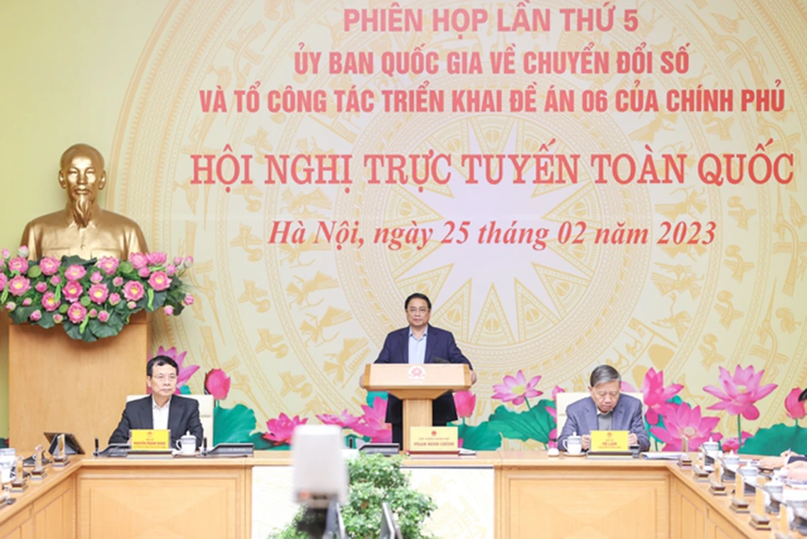 Lấy người dân, doanh nghiệp làm trung tâm, chủ thể thực hiện chuyển đổi số