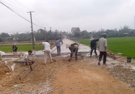 Thạch Hạ đã hoàn thành 9/13 km đường trục chính GTNT toàn xã, với kinh phí mỗi km là 3,5 tỷ đồng