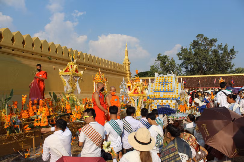 Đặc sắc lễ rước Phạ Sạt Phơng ở Lào