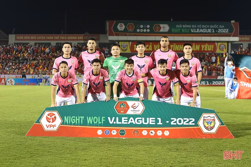 Hồng Lĩnh Hà Tĩnh lại chia điểm với Hoàng Anh Gia Lai trên sân nhà