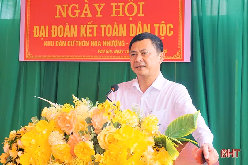 Lãnh đạo tỉnh chung vui ngày hội đoàn kết tại Thạch Hà, Hương Khê