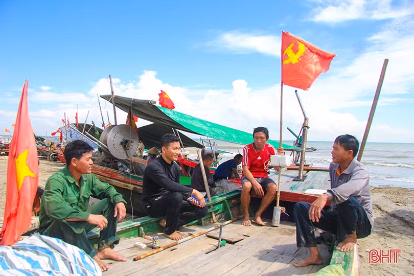 Hà Tĩnh tích cực cùng cả nước gỡ “thẻ vàng” IUU trong khai thác thủy sản