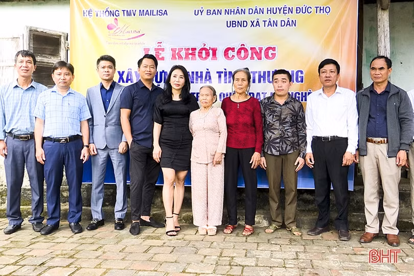 Các nhà hảo tâm ở TP Hồ Chí Minh hỗ trợ 700 triệu đồng xây nhà cho gia đình khó khăn ở Đức Thọ
