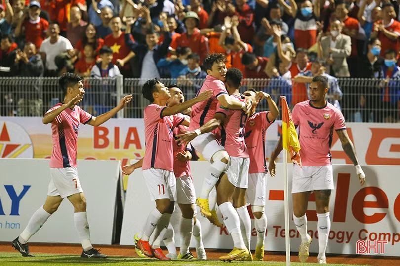 V-League 2022: Ai đi tàu ngược?