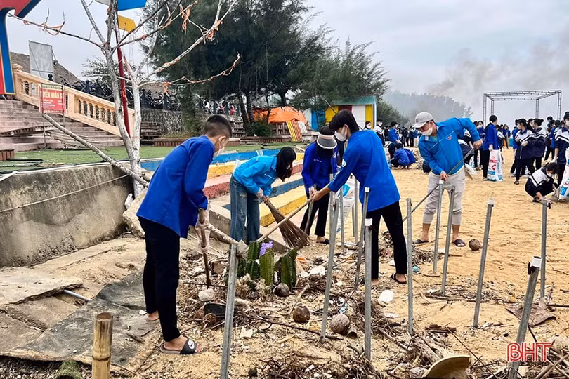 Tuổi trẻ Hà Tĩnh đồng loạt ra quân tình nguyện mùa Đông - Xuân tình nguyện