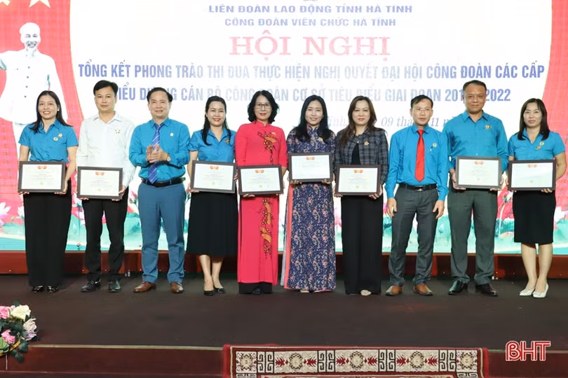 Tiếp tục đẩy mạnh phong trào thi đua yêu nước trong Công đoàn Viên chức Hà Tĩnh