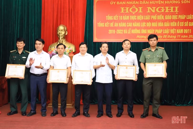 Hương Sơn tiếp tục đổi mới hình thức tuyên truyền Luật Phổ biến giáo dục pháp luật