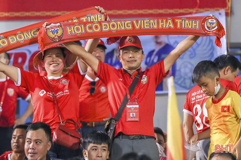 Chuyên gia, người hâm mộ nói gì về chuyến làm khách của Hồng Lĩnh Hà Tĩnh trước Hà Nội FC?