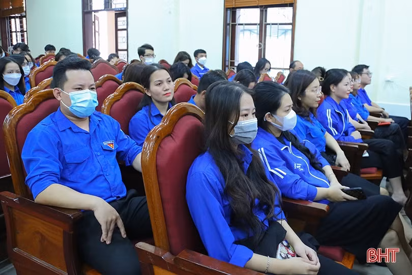 Bí thư Thành ủy Hà Tĩnh mong muốn thanh niên ra sức cống hiến nhiều hơn, xung kích đi đầu trong các phong trào