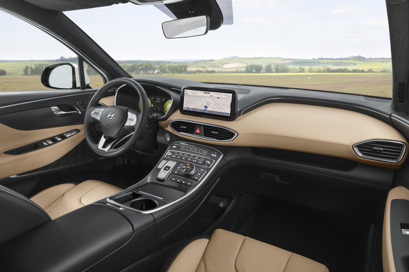 Hyundai Santa Fe Hybrid 2023 êm ái hơn, sang trọng hơn, chốt giá từ 40.725 USD