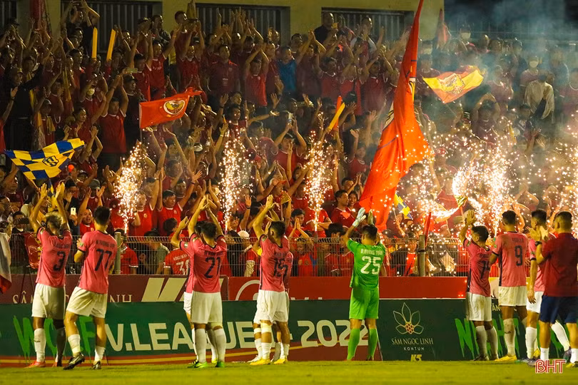 Hồng Lĩnh Hà Tĩnh vẫn chưa tạo ra bước ngoặt trong cuộc đua trụ hạng