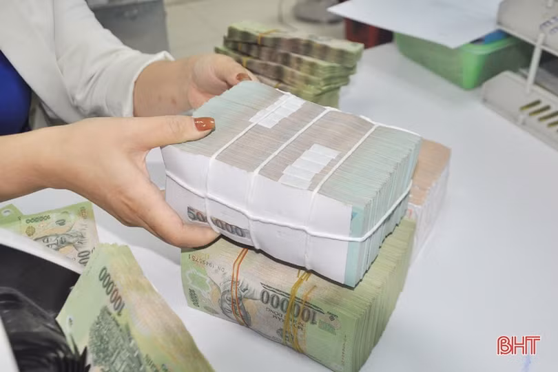 Doanh nghiệp, hộ kinh doanh trước áp lực tăng lãi suất vay vốn ngân hàng