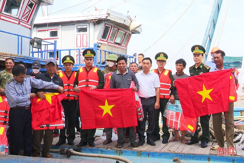 Chống khai thác IUU, Hà Tĩnh tập trung đăng ký, đăng kiểm tàu cá ảnh 5 Chống khai thác IUU, Hà Tĩnh tập trung đăng ký, đăng kiểm tàu cá