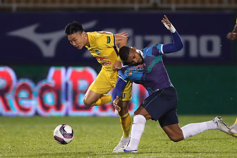 Hoàng Anh Gia Lai vắng Công Phượng, Hồng Lĩnh Hà Tĩnh có cơ hội để trụ hạng?