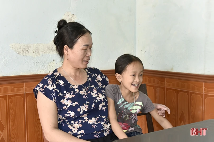 Tiếp sức cho học sinh nghèo ở TX Hồng Lĩnh đến trường