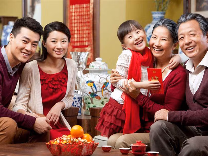 Cẩm nang chọn quà Tết biếu bố mẹ