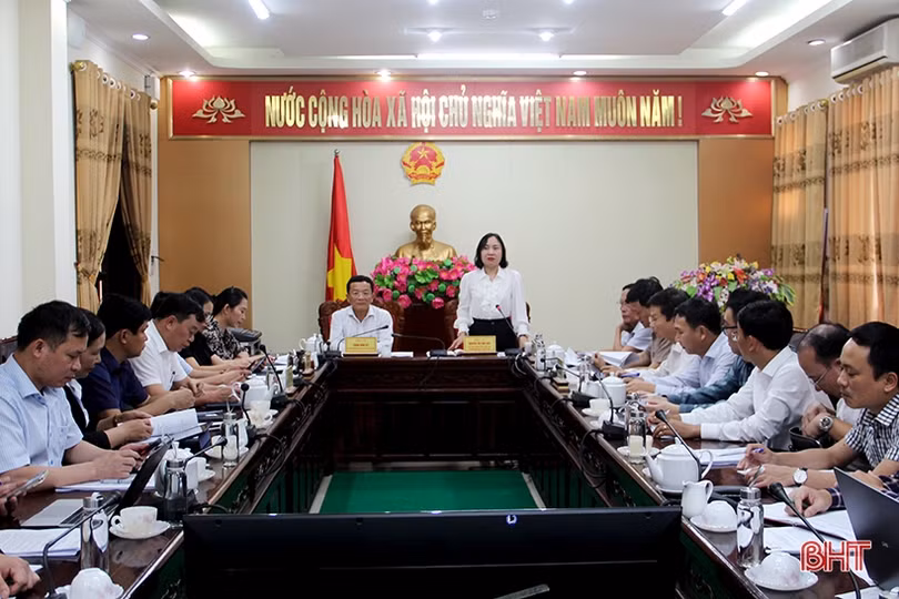 Rà soát, hoàn thiện các tờ trình, dự thảo nghị quyết trình kỳ họp HĐND tỉnh Hà Tĩnh sắp tới