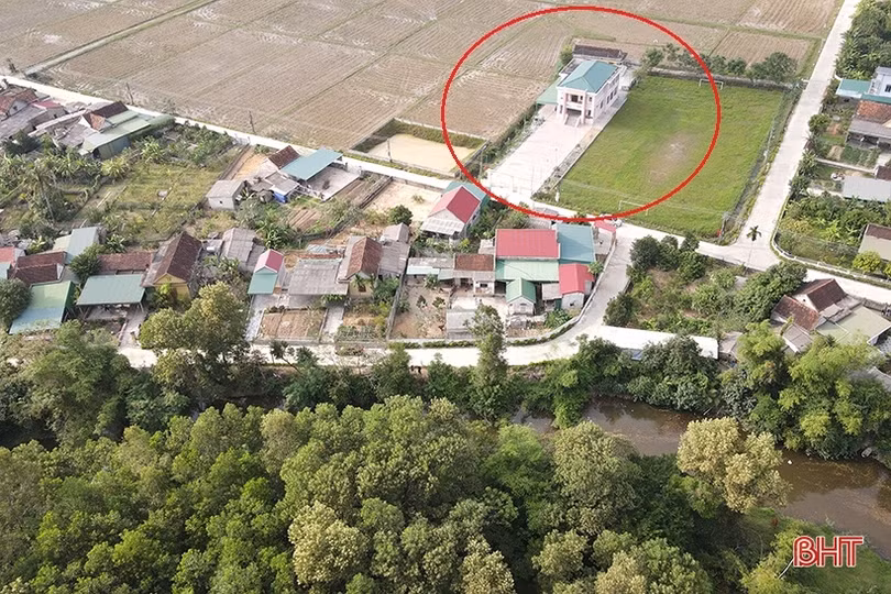 Bờ sông Đập Đình sạt lở, hàng trăm hộ dân ở Trung Lộc lo lắng