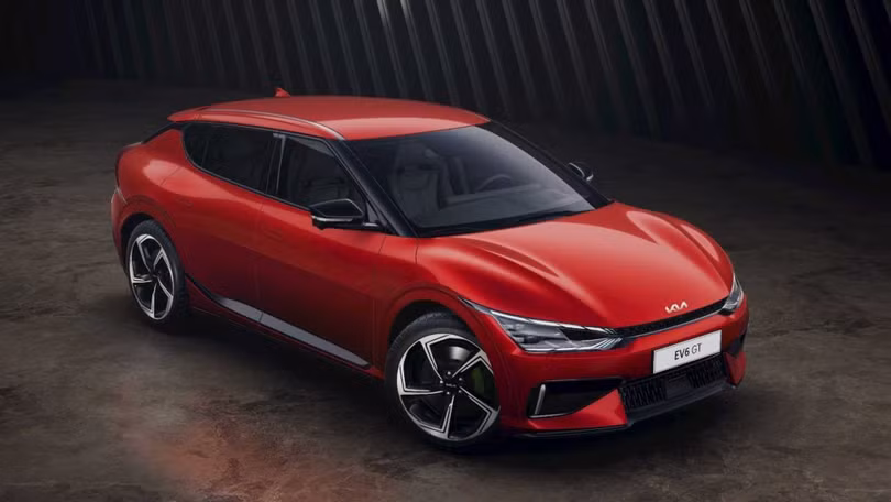 Kia EV6 2023 tăng giá mạnh, khởi điểm gần 50.000 USD
