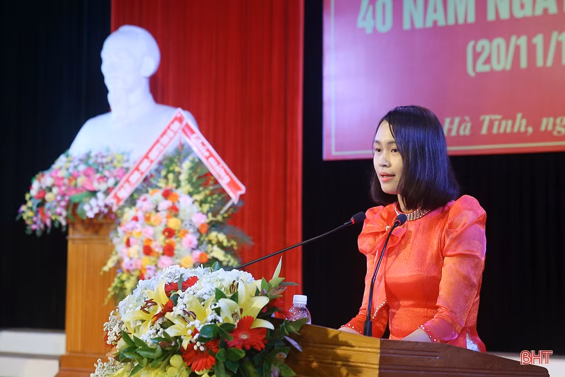 Tiếp tục xây dựng đội ngũ nhà giáo Hà Tĩnh tâm huyết, trách nhiệm, đạo đức trong sáng, chuyên môn, nghiệp vụ giỏi