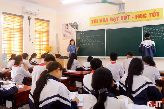 Học sinh lớp 6 tăng, nhiều trường phải mở thêm lớp