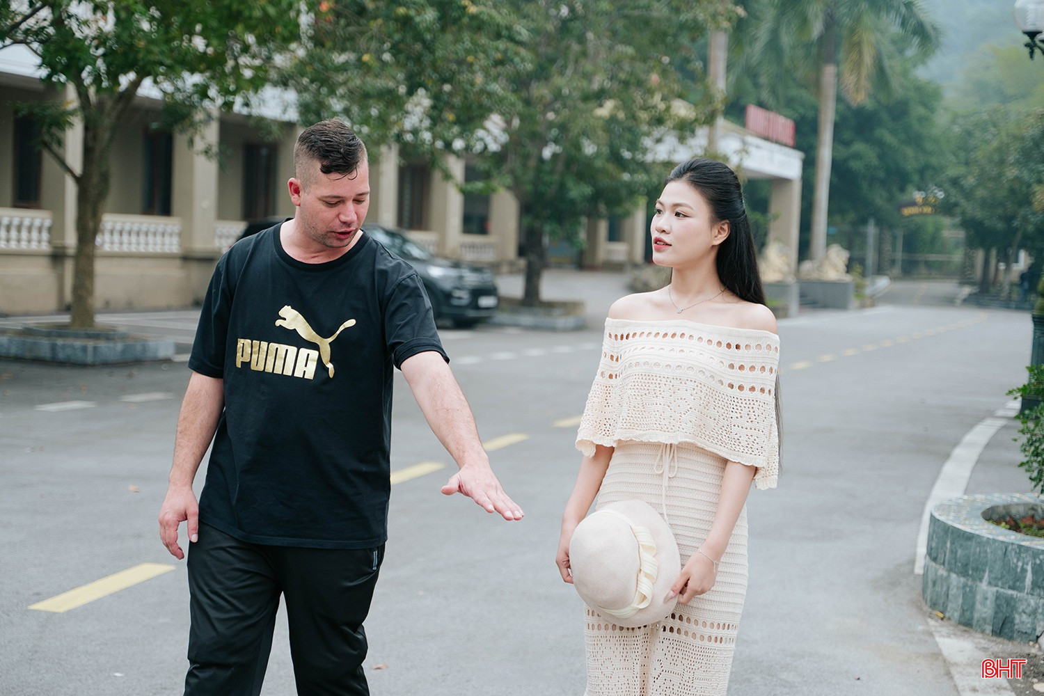 លោក Roan-Zain Claassen គឺជាមិត្តភ័ក្តិអន្តរជាតិដ៏រីករាយម្នាក់។ នៅរាល់ពេលឈប់ លោកតែងតែនាំមកនូវទស្សនៈថ្មីៗ និងគួរឱ្យចាប់អារម្មណ៍លើទេសភាព និងធម្មជាតិ។ bqbht_br_10.jpg