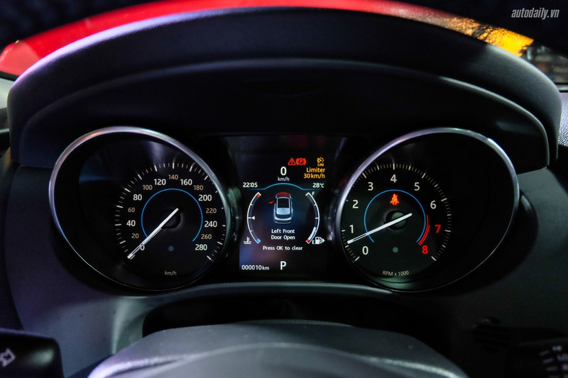 Chi tiết SUV hạng sang Jaguar F-PACE vừa ra mắt tại Việt Nam ảnh 10 chi tiet suv hang sang jaguar f pace vua ra mat tai viet nam