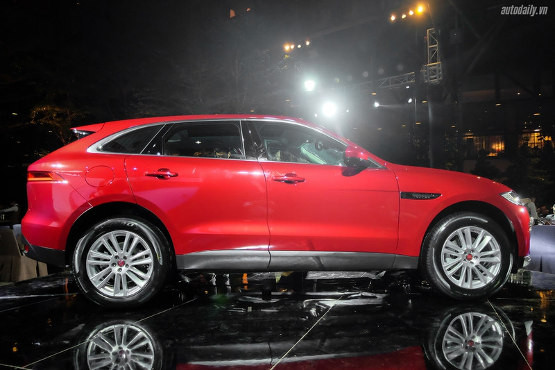 Chi tiết SUV hạng sang Jaguar F-PACE vừa ra mắt tại Việt Nam ảnh 3 chi tiet suv hang sang jaguar f pace vua ra mat tai viet nam