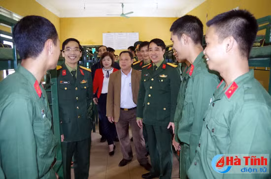 mot ngay cua tan binh ha tinh tai trung doan 335 su doan 324