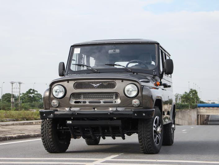 xe uaz nga chinh thuc chot gia 460 trieu dong tai viet nam