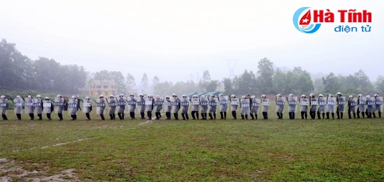 canh sat co dong dam bao san sang chien dau moi tinh huong