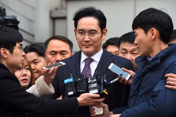 de che samsung se ra sao sau toa the ky