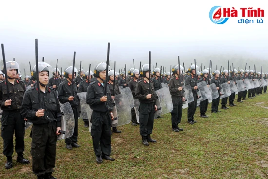 canh sat co dong dam bao san sang chien dau moi tinh huong