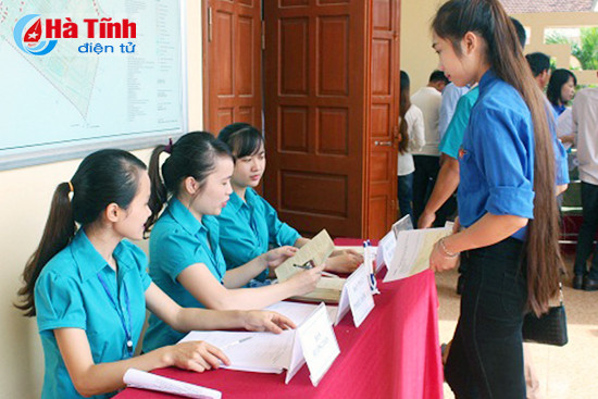 hon 500 vi tri viec lam cho lao dong ky anh