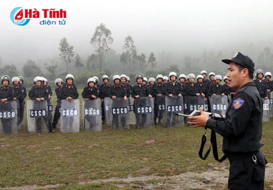 canh sat co dong dam bao san sang chien dau moi tinh huong