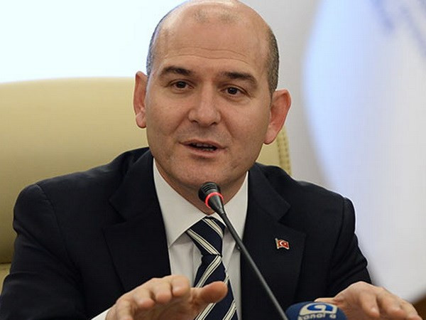 tho nhi ky de doa day sang chau au 15 000 nguoi ti nan moi thang