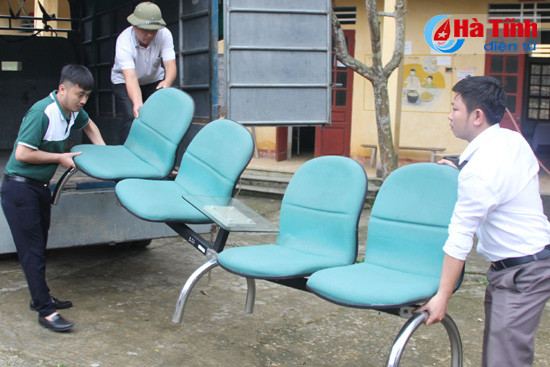 doan thanh nien vietcombank ban giao cac cong trinh thanh nien