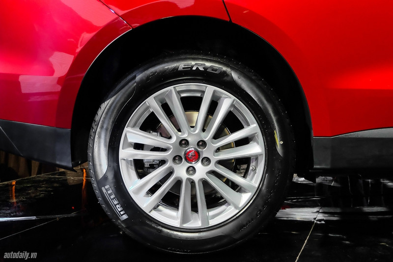 Chi tiết SUV hạng sang Jaguar F-PACE vừa ra mắt tại Việt Nam ảnh 6 chi tiet suv hang sang jaguar f pace vua ra mat tai viet nam