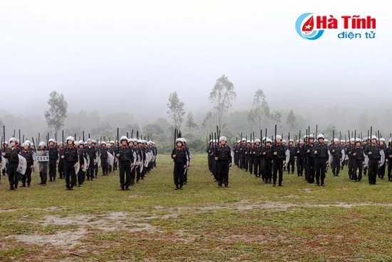 canh sat co dong dam bao san sang chien dau moi tinh huong